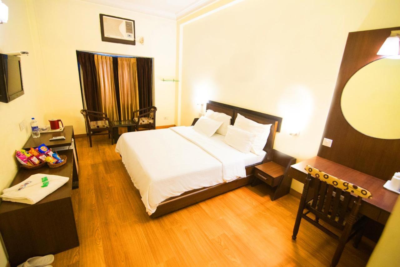 Hotel Hong Kong Inn Amritsar Bagian luar foto