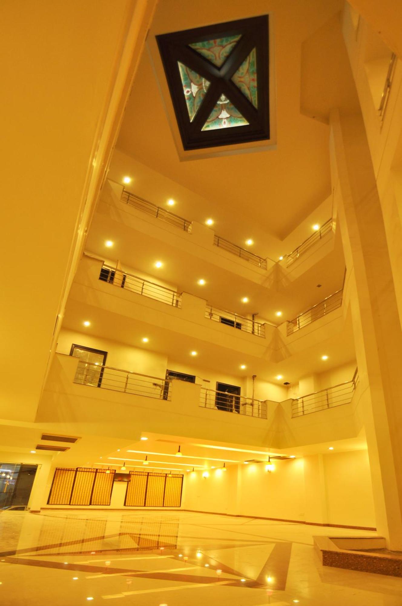 Hotel Hong Kong Inn Amritsar Bagian luar foto